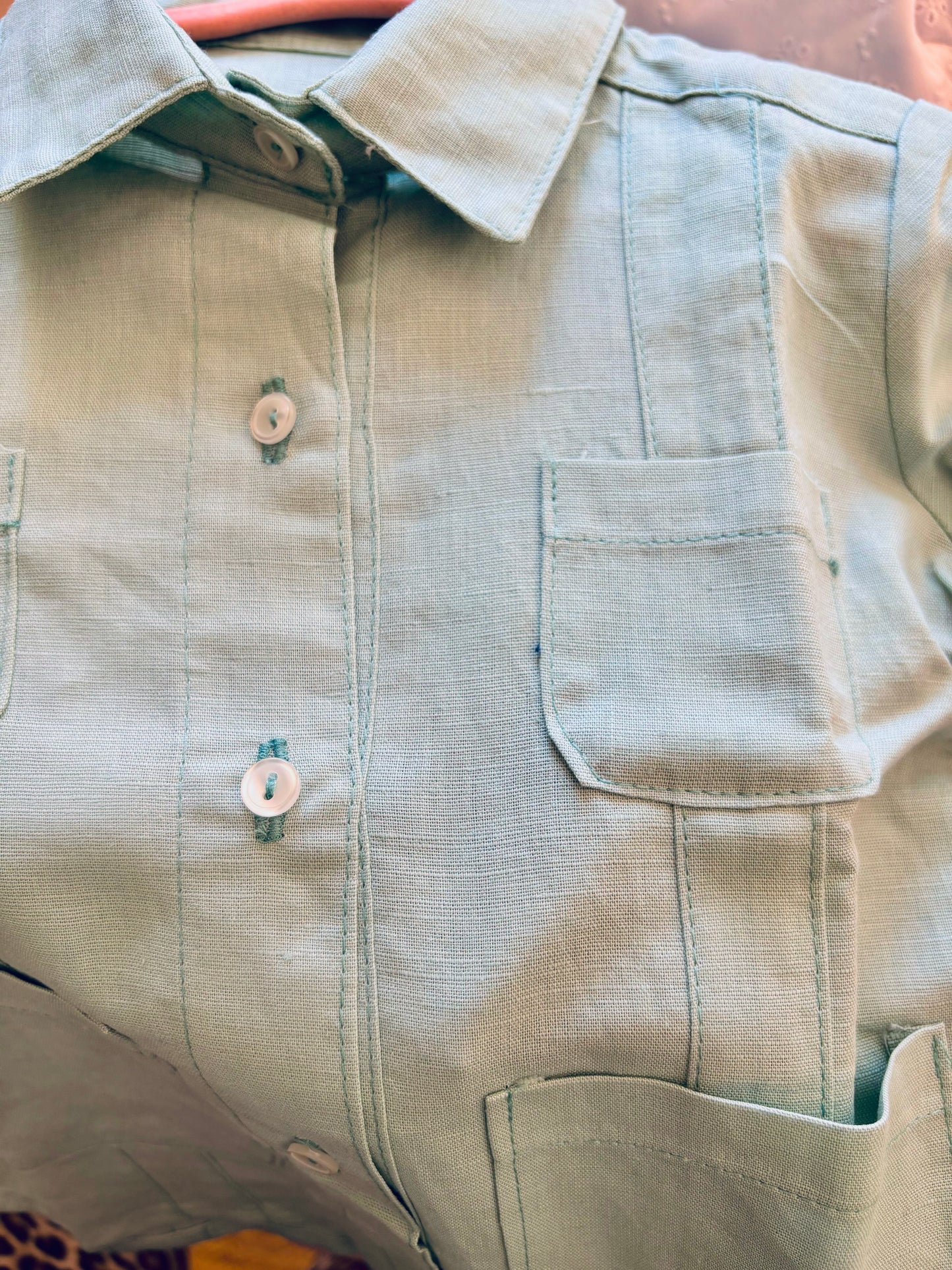 Guayabera LINO VERDE SECO.