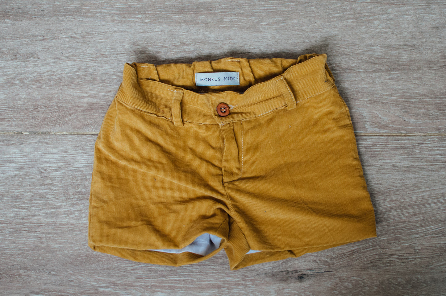 Pantalón micropana mostaza