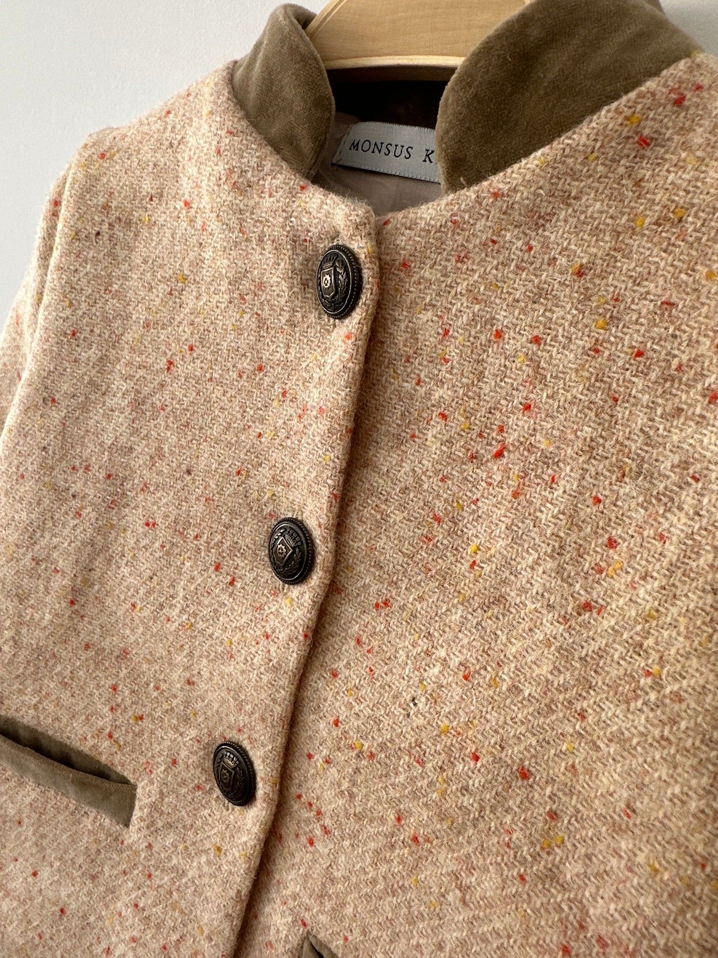Austriaca Harris Tweed puntitos beige
