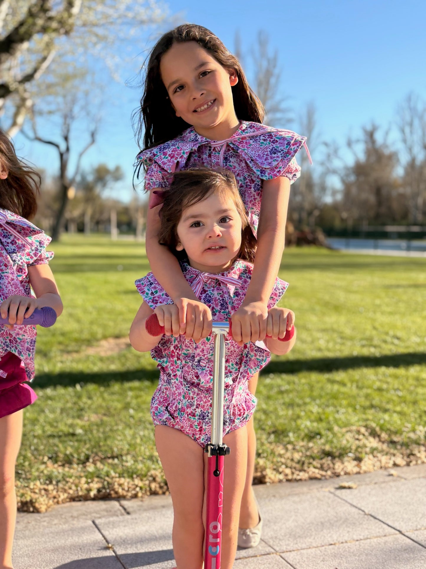 Blusa Doble cuello flores buganvilla