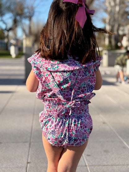 Braguita con tirantes flores buganvilla