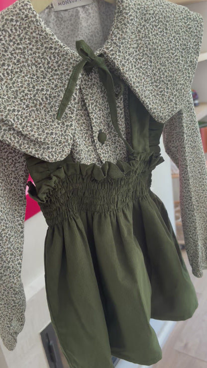 Faldita con tirantes verde